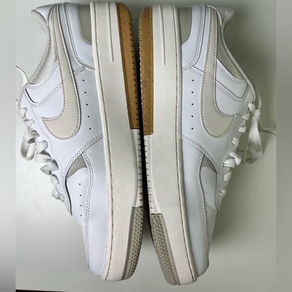 Nike Men's White and Tan Athletic Shoes - Picture 8 of 12